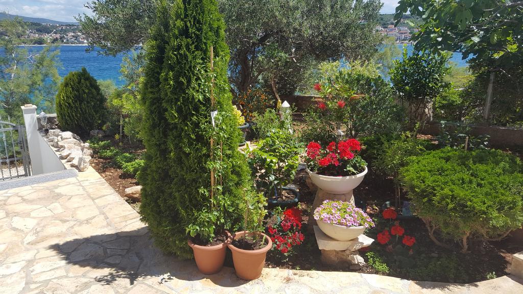 Apartments Iva Alla Trogir Extérieur photo